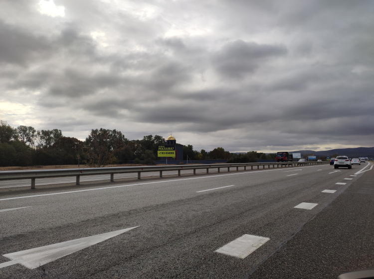 г. Горячий Ключ АД М-4 «Дон» (1381км+870м. слева) г. Горячий Ключ АД М-4 «Дон» (1381км+870м. слева)