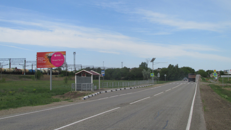 ст. Староминская автомобильная дорога Староминская-Ленинградская-Павловская (3км+585м), справа ст. Староминская автомобильная дорога Староминская-Ленинградская-Павловская (3км+585м), справа