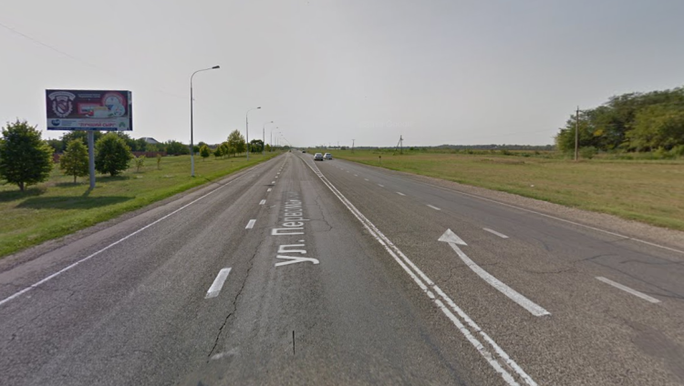 г. Новокубанск ул. Первомайская (АД Отрадо - Ольгинское - Новокубанск - Армавир 33км+782м. слева)